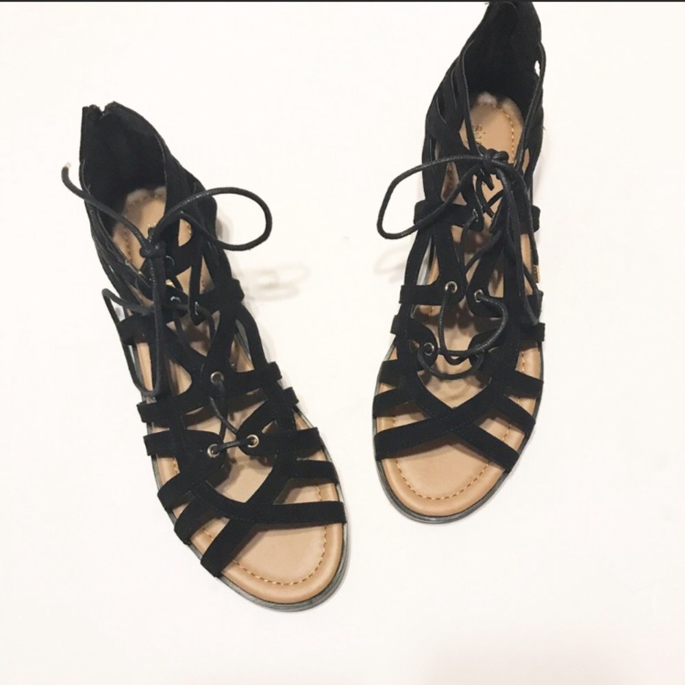 Shoedazzle Laced Black Sandals Size 9